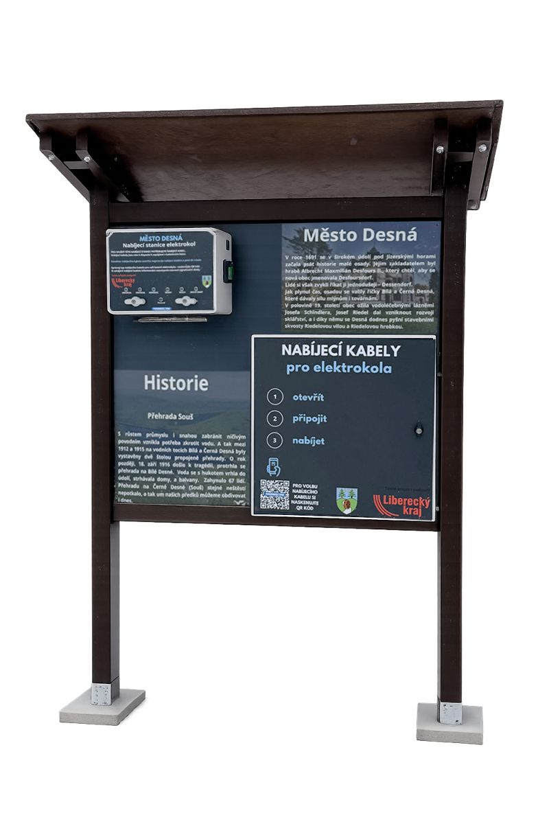 Dřevěný stojan se stříškou