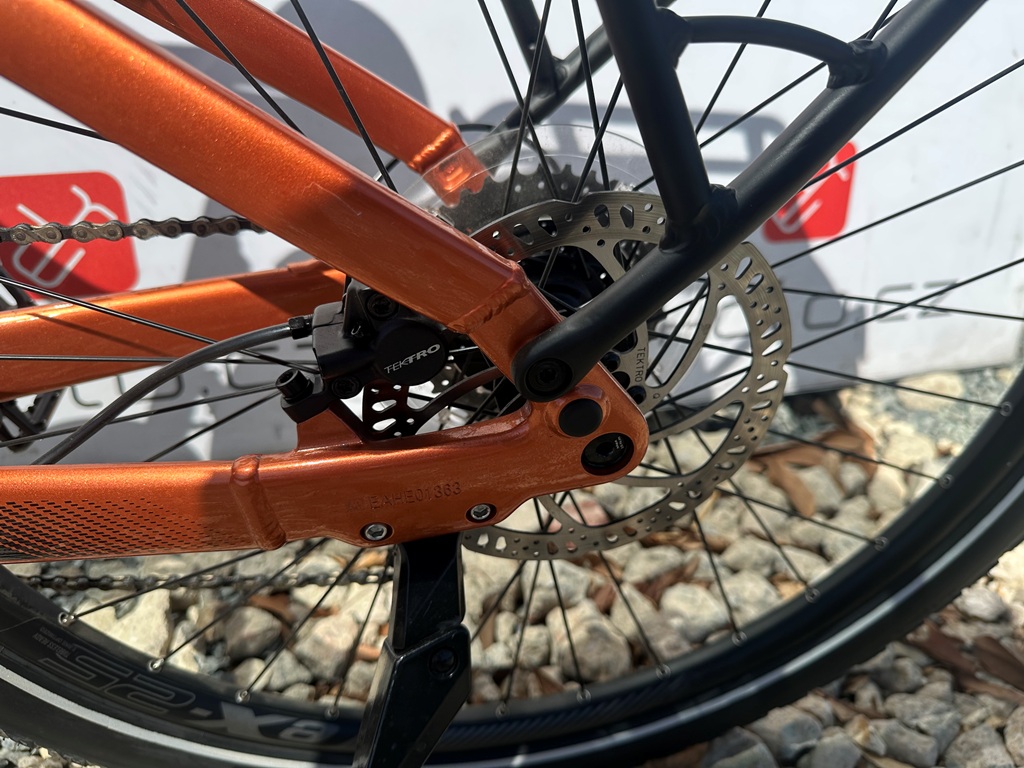 LIV Amity E+2 - BAZAR