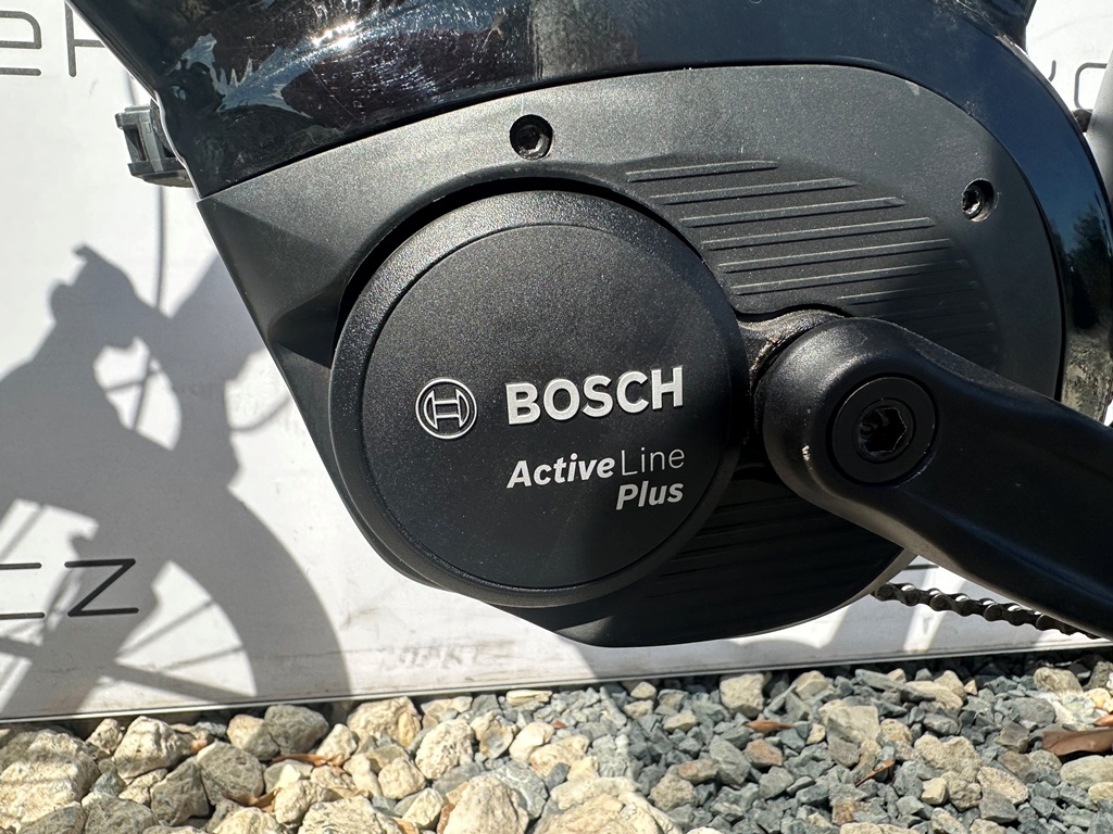 ROCK MACHINE CrossRide INT e400 B touring - BAZAR