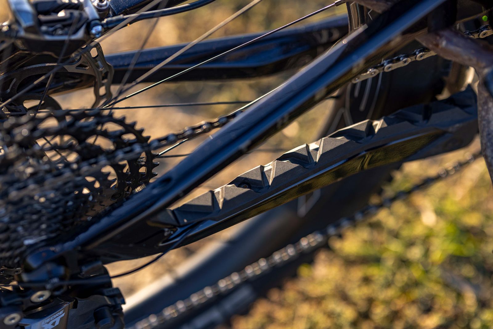 kellys theos f100 ochrana ramu