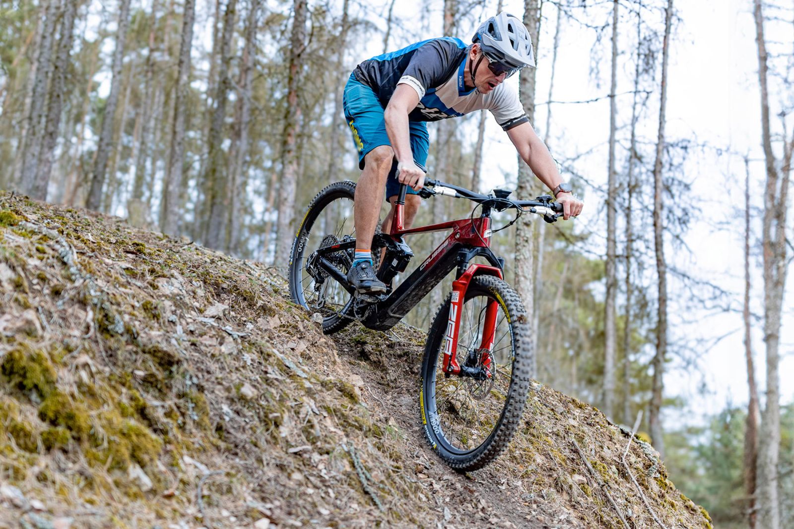 crussis e-race pro test