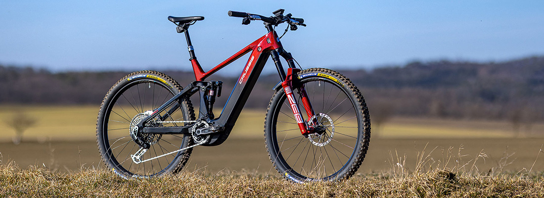 TEST CRUSSIS e-RACE PRO